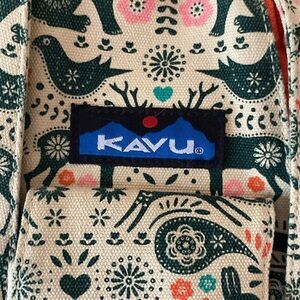 Rare adorable Kavu sling backpack/purse. Great condition